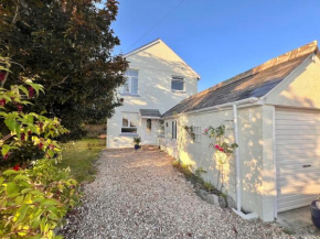 Wheel Corner Cottage